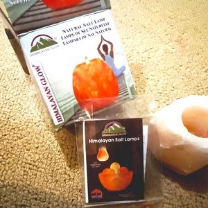 NWT Himalayan Glow Salt Crystal Candle Holder
